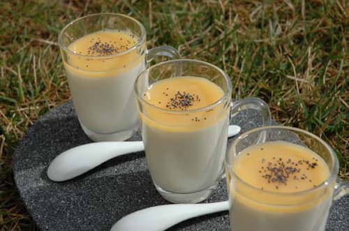 Panna cotta à l'amaretto et au lemon curd