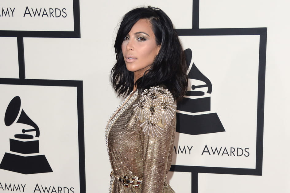 Le carr&eacute; mi-long volume de Kim Kardashian