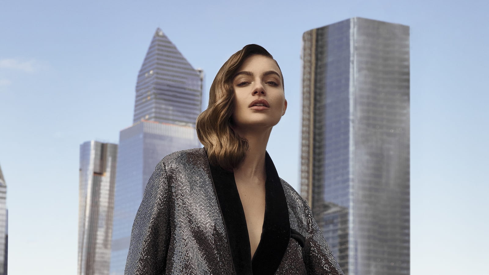 Side hair glamour