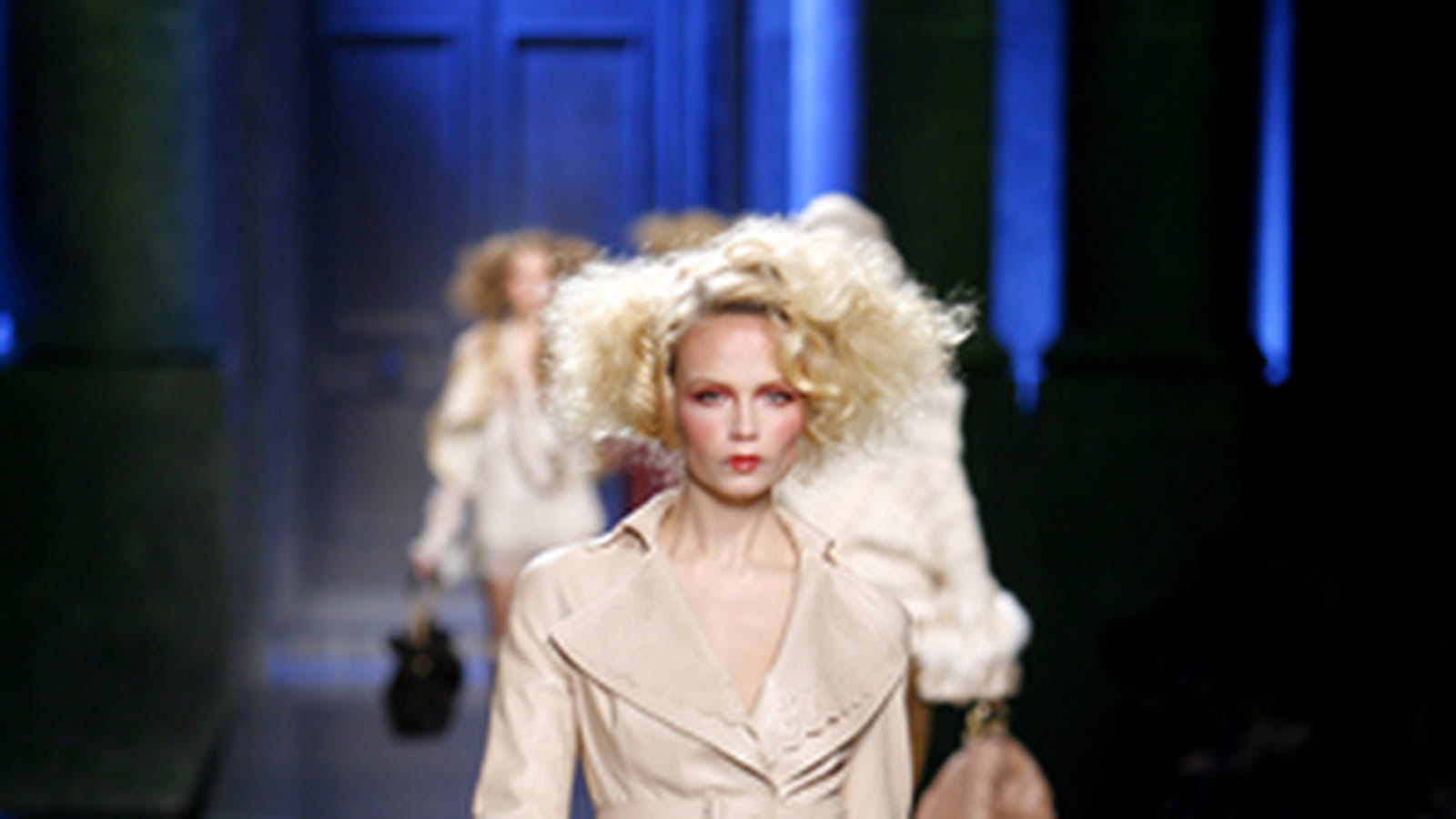 Veste en cuir nude