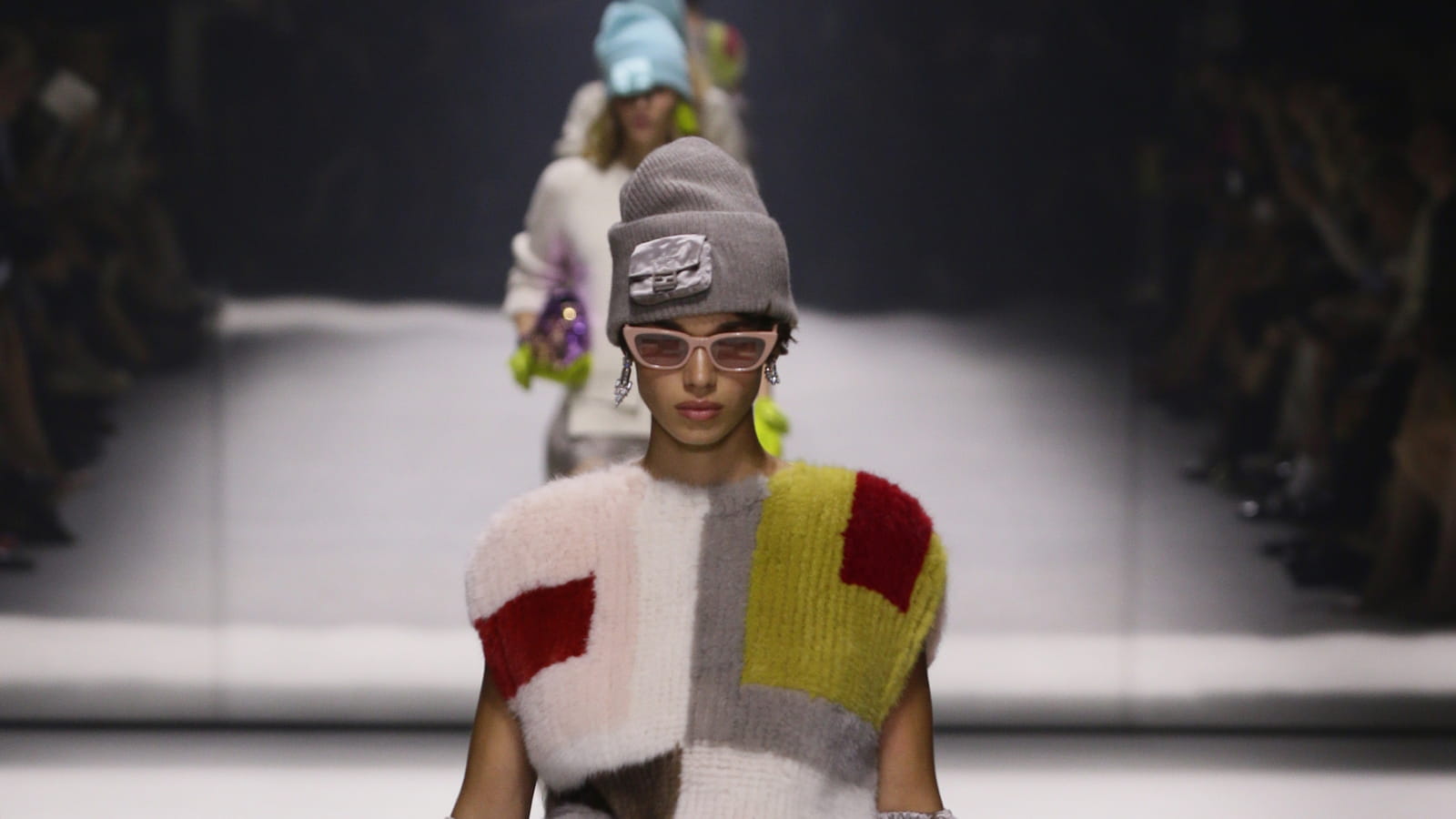 Look 14