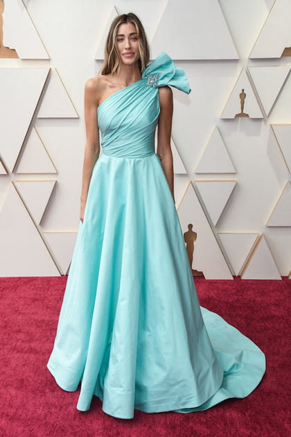 Jessica Serfaty en robe Tony Ward