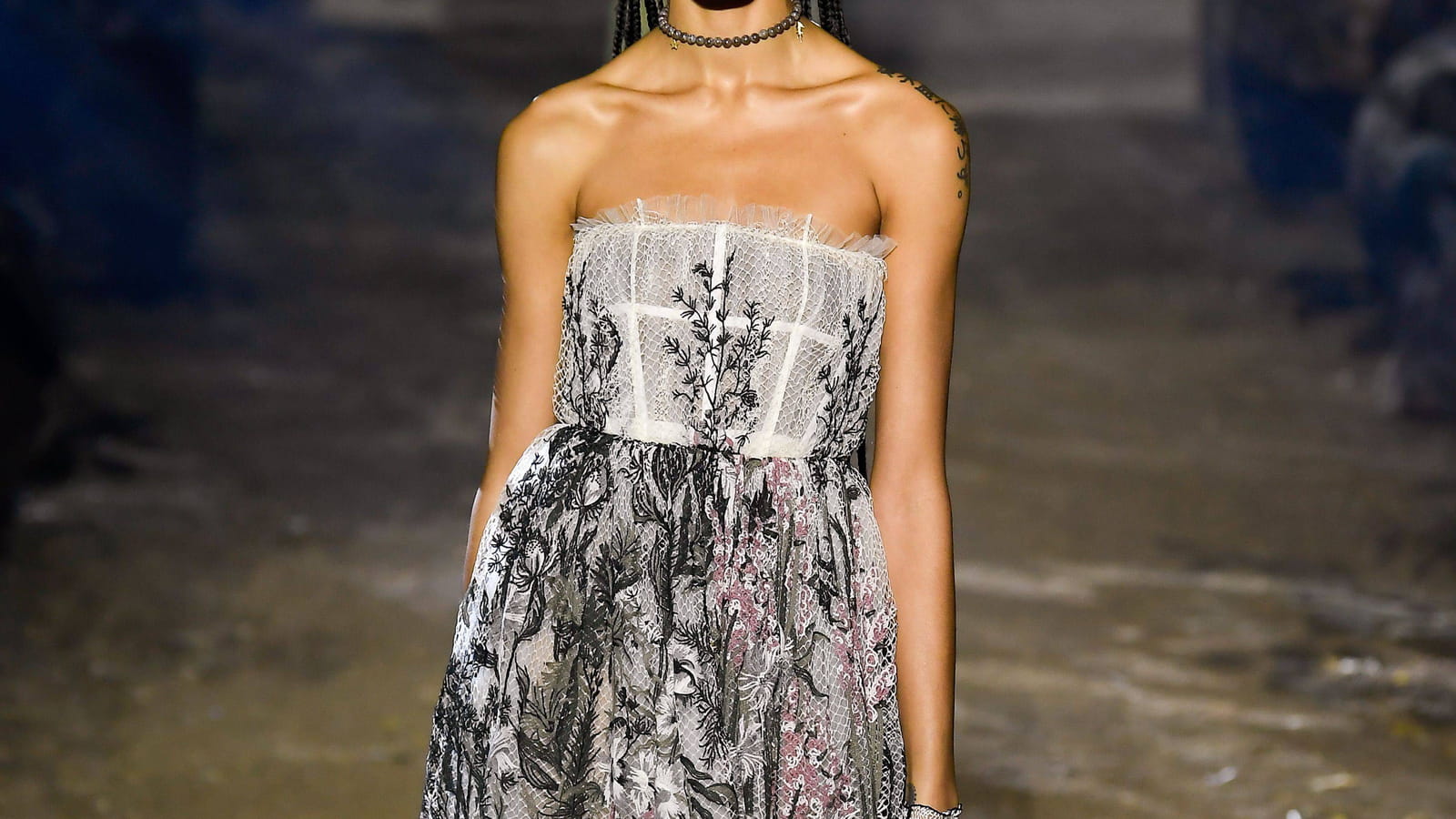 Look 77