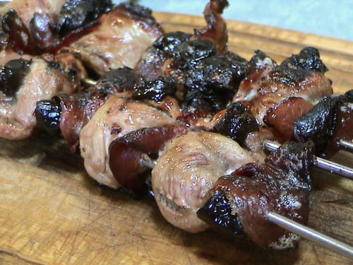 Brochettes de canard aux pruneaux