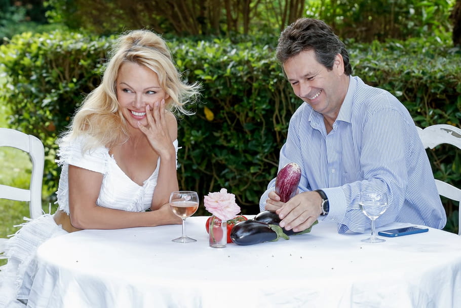 Pamela Anderson ouvre son restaurant éphémère à Ramatuelle