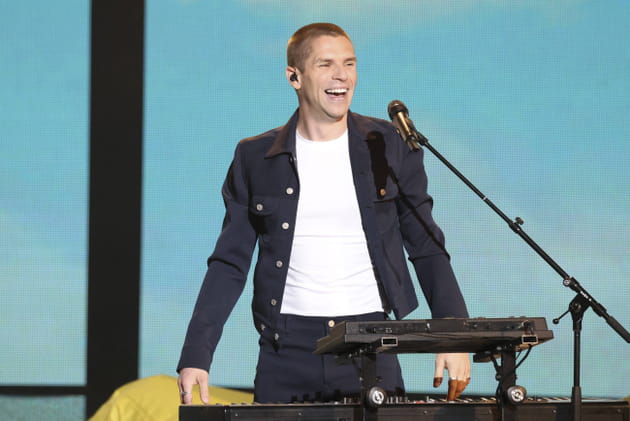 Hervé, éclat de rire et claviers