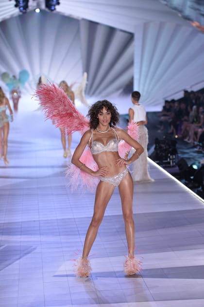 Alanna Arrington&nbsp;au d&eacute;fil&eacute; Victoria's Secret 2018