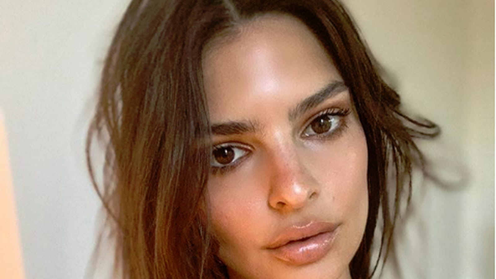 Emily Ratajkowski