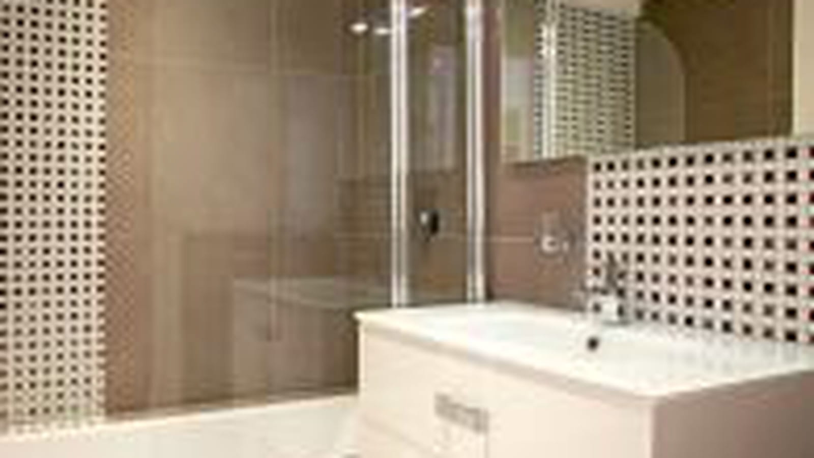 Salle de bains beige