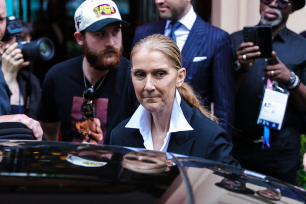 Céline Dion quitte son hôtel parisien au bras de son fils : pour répéter avant les JO ?