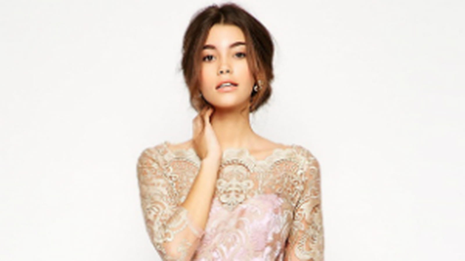 Robe Chi Chi London