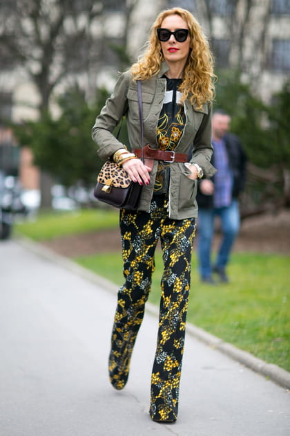 Street style &agrave; Paris : mix d'imprim&eacute;s