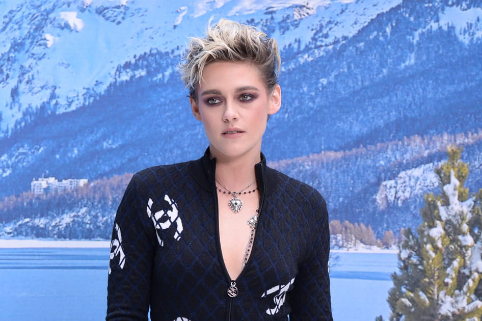 La coupe courte fa&ccedil;on wet hair de Kristen Stewart