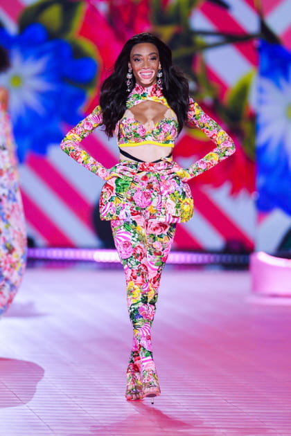 Winnie Harlow&nbsp;au d&eacute;fil&eacute; Victoria's Secret 2018