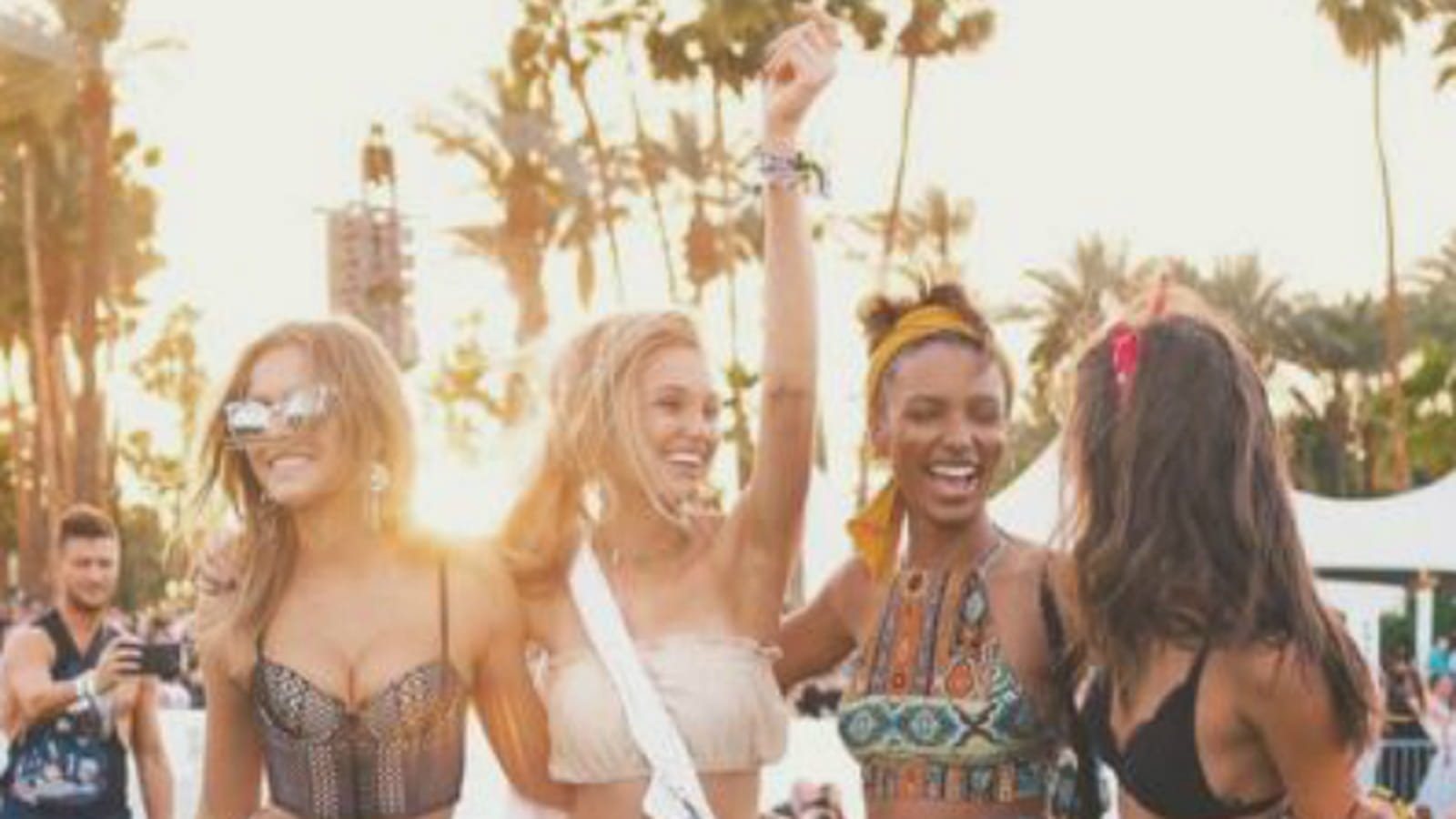 Défilé de looks à Coachella