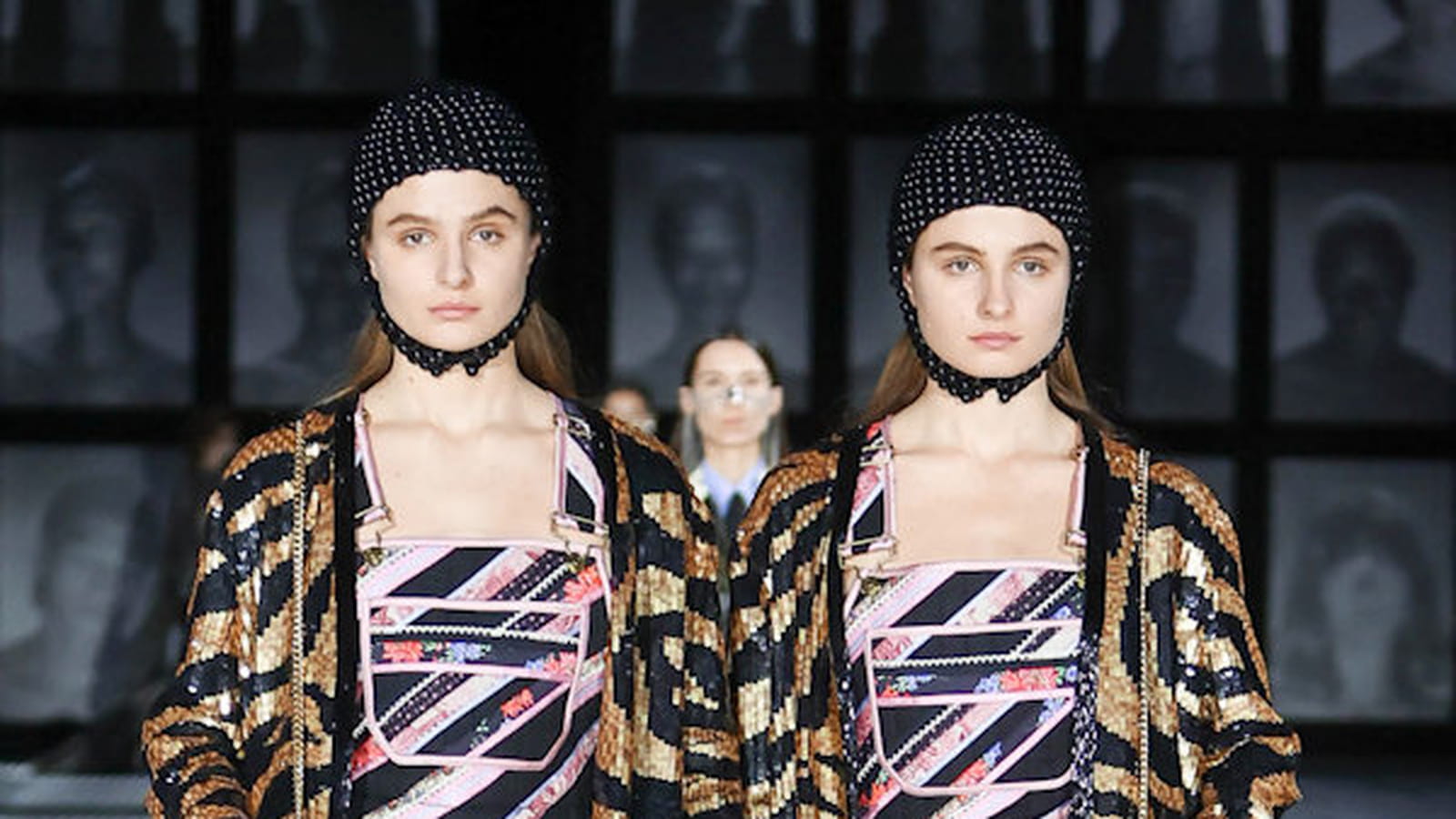 Look 37