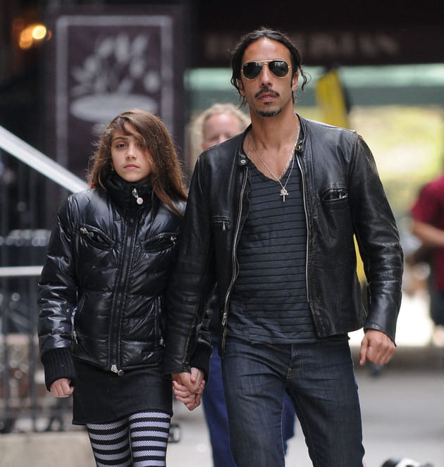 Lourdes Leon Et Son Pere