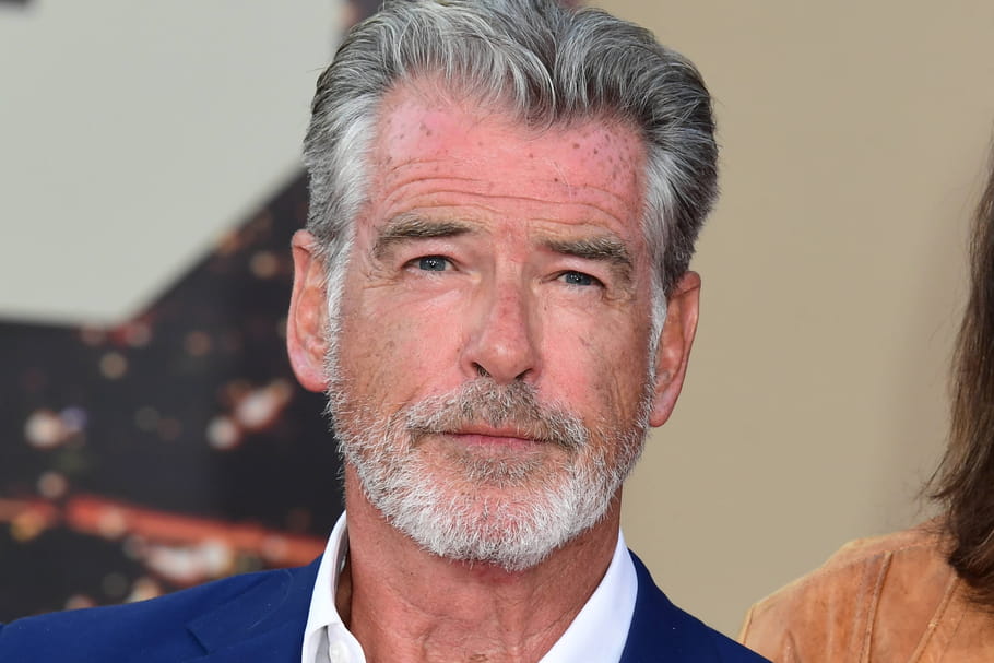 "L'ami Johnny Hallyday, une femme James Bond..." : Pierce Brosnan se livre à Deauville