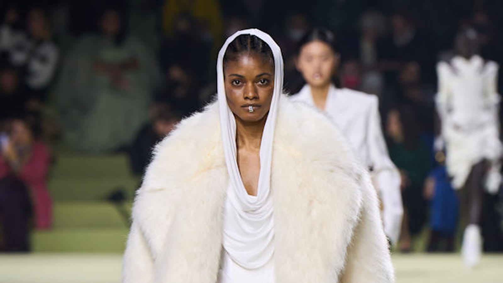 Look 35