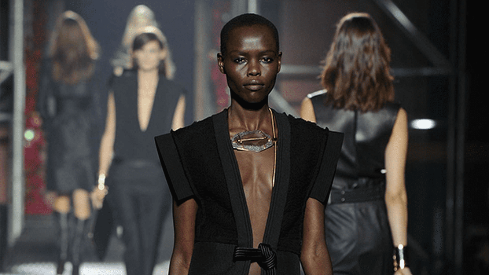 Défilé Lanvin printemps-été 2013
