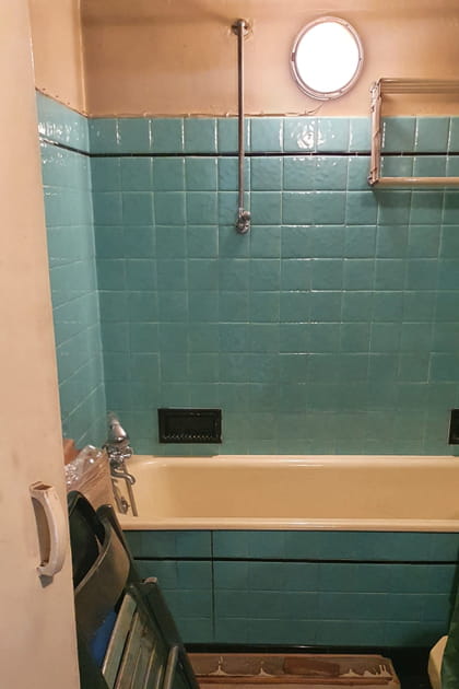 Avant&nbsp;: une salle de bains &agrave; l'ancienne au rez-de-chauss&eacute;e