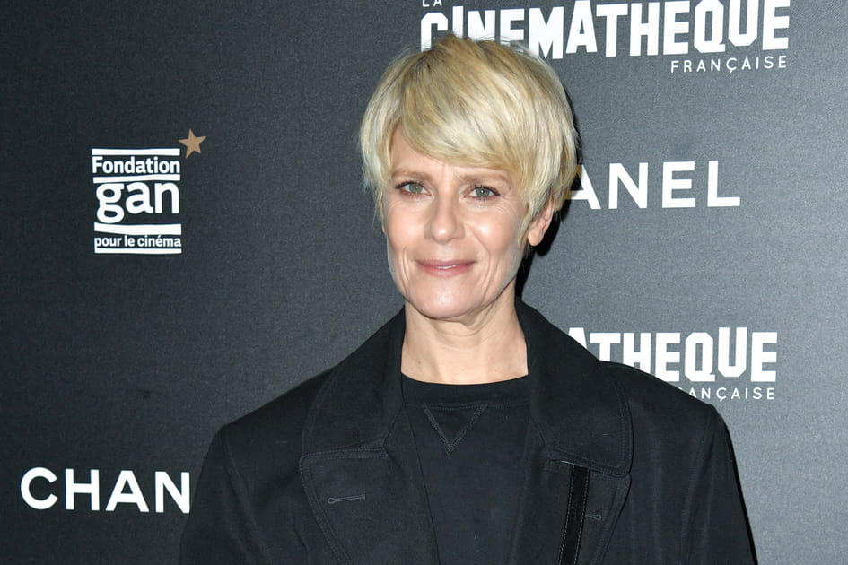 Marina Fo&iuml;s, &eacute;clatante en blonde