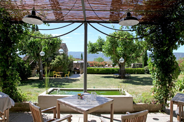 Pergola et bassin
