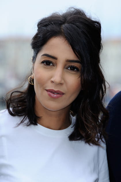 La demi-queue de cheval bomb&eacute;e de Le&iuml;la Bekhti