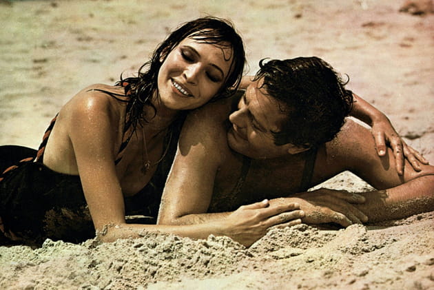 Anna Karina and Marcello Mastroianni, dans "L'étranger", en 1967