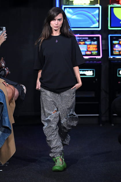 D&eacute;fil&eacute; JW Anderson printemps-&eacute;t&eacute; 2023