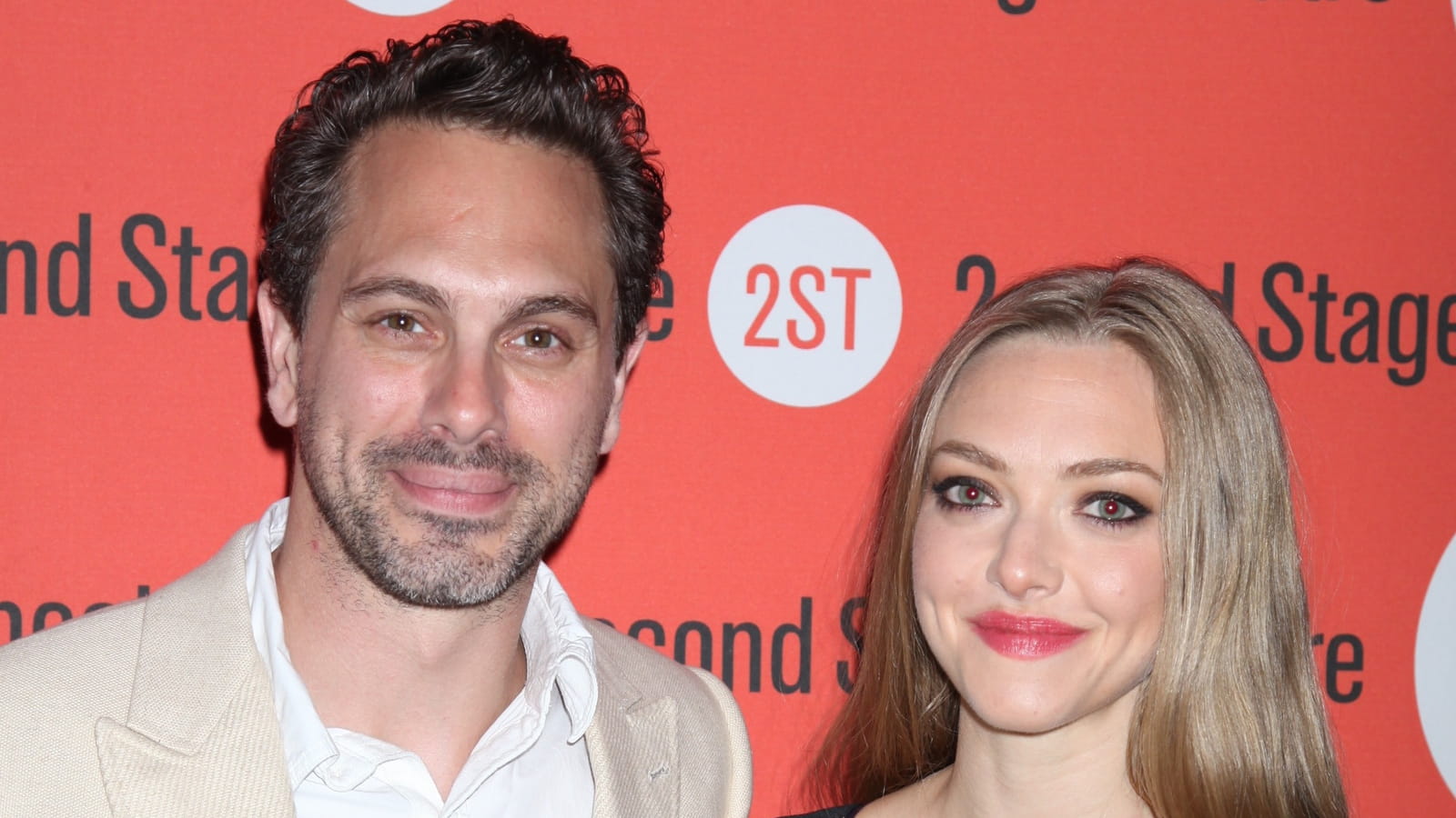 Amanda Seyfried et Thomas Sadoski