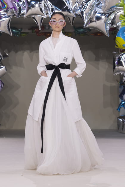 Look 55&nbsp;du d&eacute;fil&eacute; Giambattista Valli