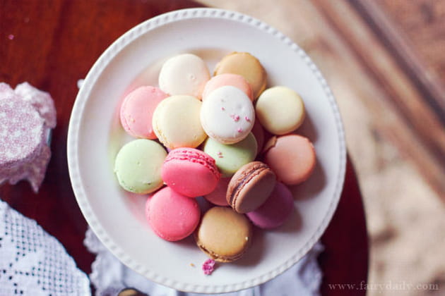 D&eacute;co de mariage rustique chic&nbsp;: macarons d&eacute;licats