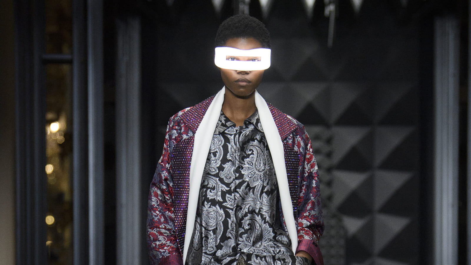 Look 43