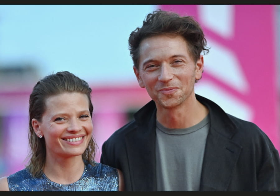 Top&nbsp;: le wet hair de M&eacute;lanie Thierry