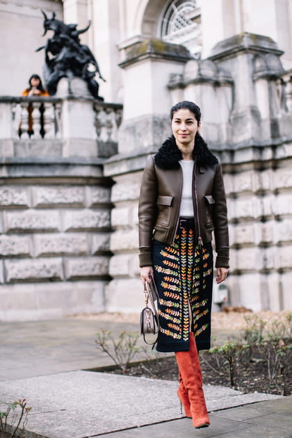 La jupe brod&eacute;e ethnique