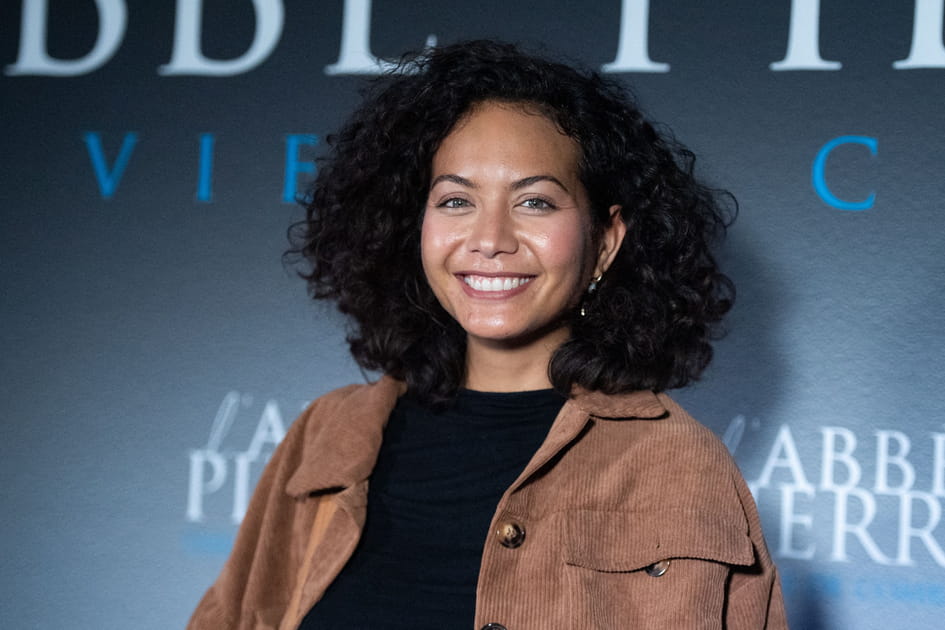 Vaimalama Chaves, fantastique avec ses cheveux boucl&eacute;s