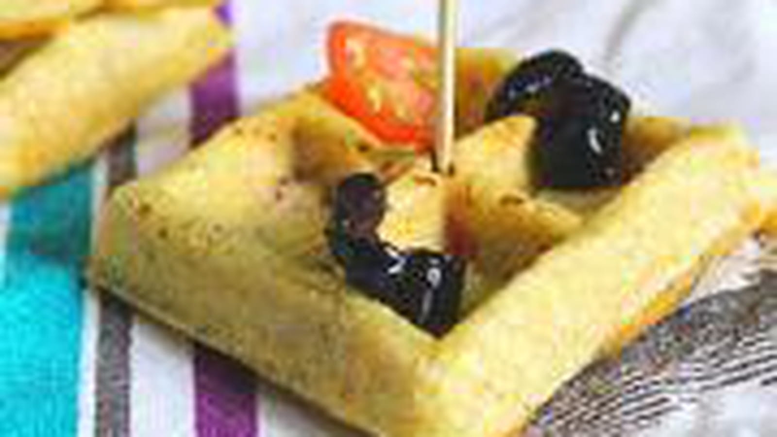 Gaufres pesto tomates olives noires