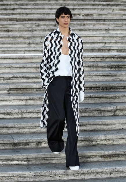 Look 34&nbsp;du d&eacute;fil&eacute; Valentino