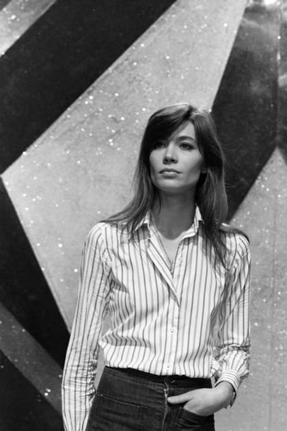 Françoise Hardy en chemise rayée