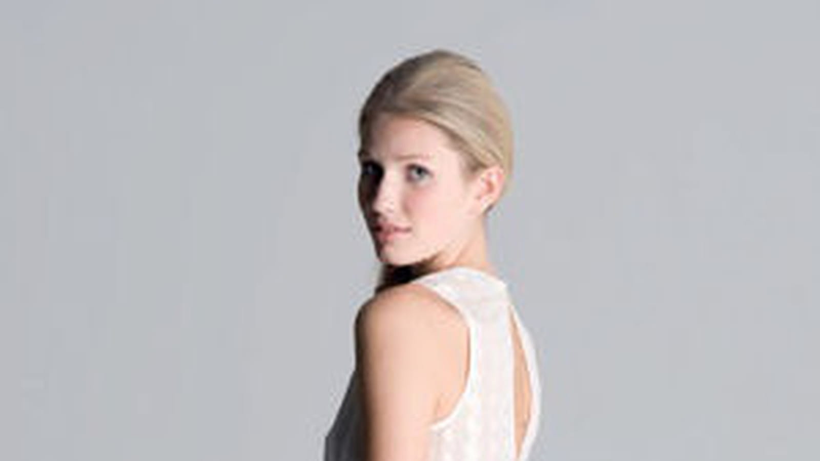 Robe blanche "Radieuse" de Sud Express