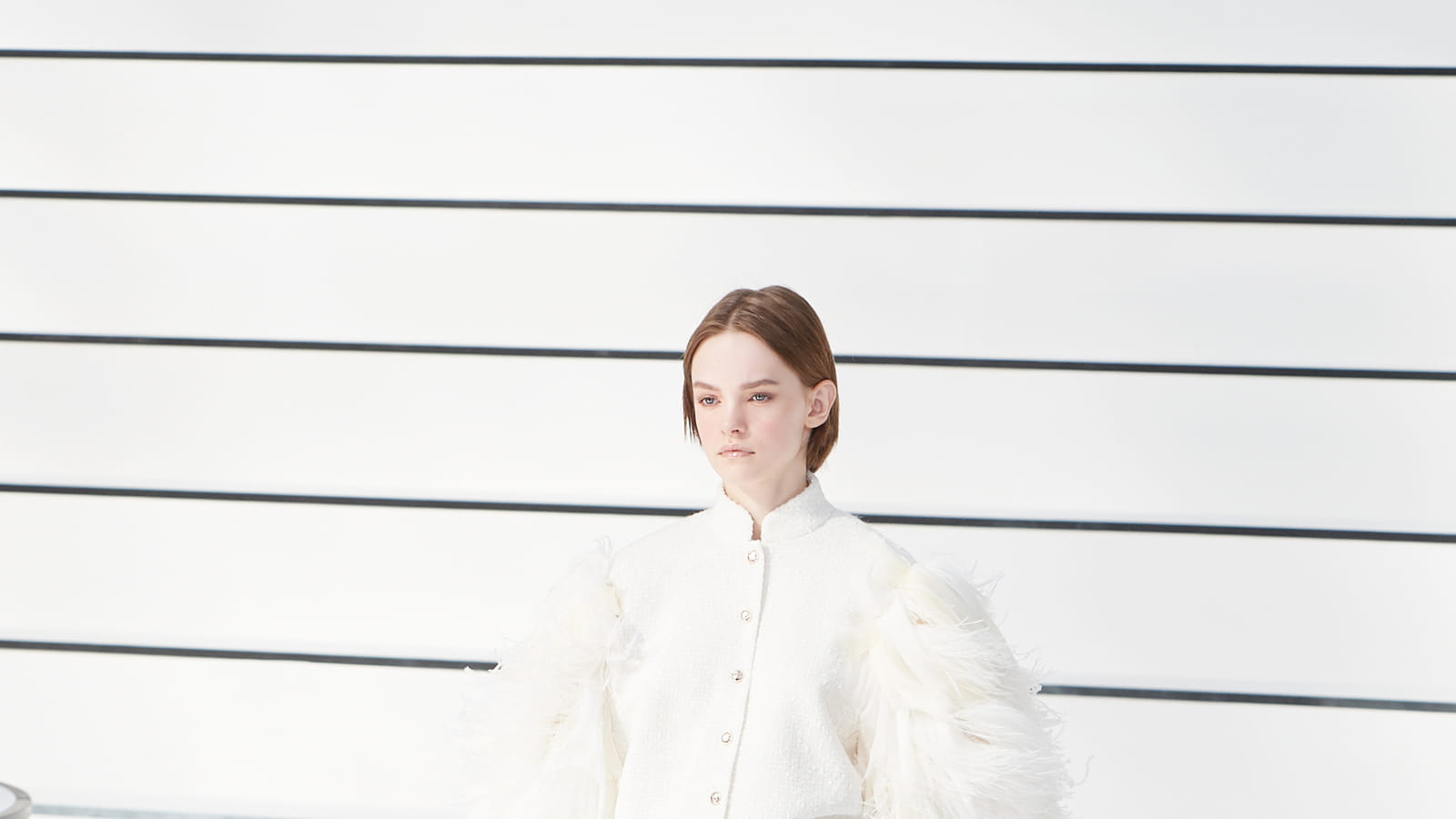 Look 60