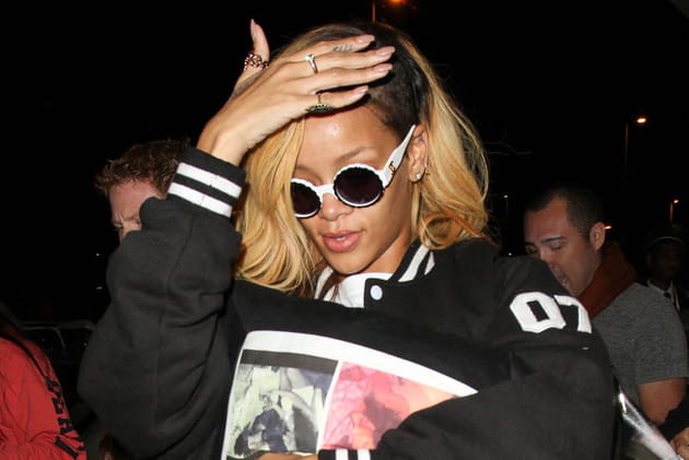 Rihanna voyage toujours avec son oreiller personnalisé