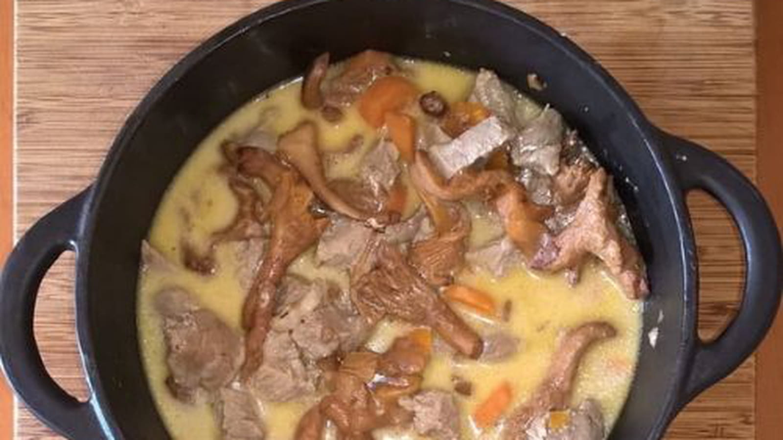 Blanquette de veau aux girolles