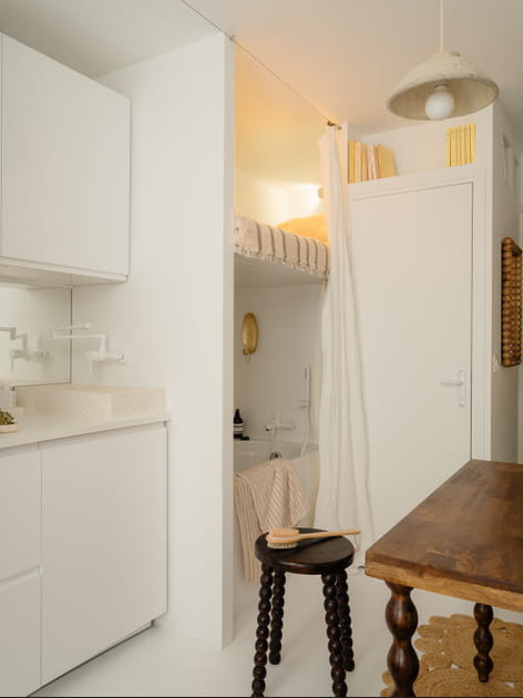 Apr&egrave;s&nbsp;: une baignoire archi optimis&eacute;e sous le couchage