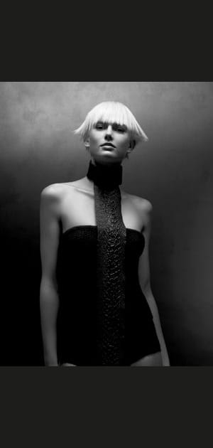 Coupe courte graphique