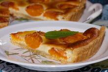 Tarte aux abricots à la crème d'amande à la verveine : Etape 2