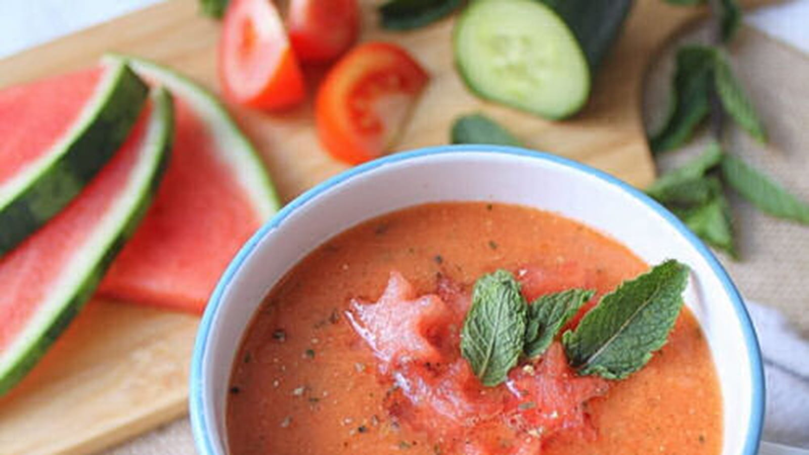 Soupe froide de pastèque et tomate