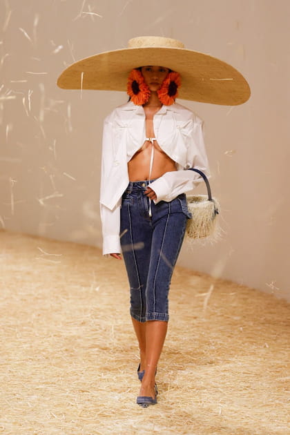 Les silhouettes du d&eacute;fil&eacute; Jacquemus printemps-&eacute;t&eacute; 2023