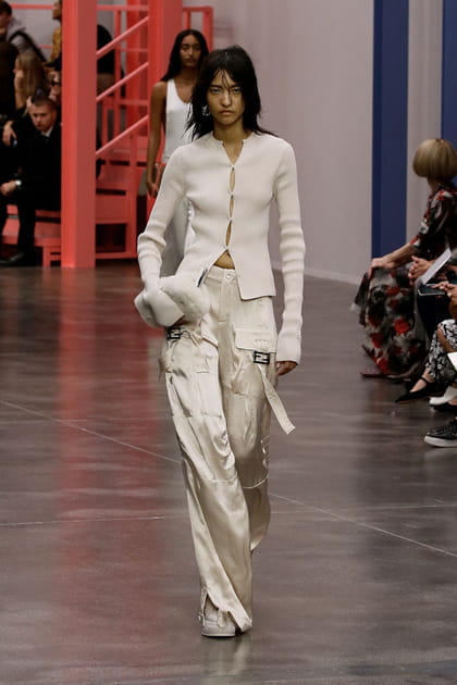 D&eacute;fil&eacute; Fendi printemps-&eacute;t&eacute; 2023